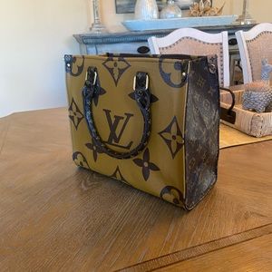 Gorgeous brown handbag